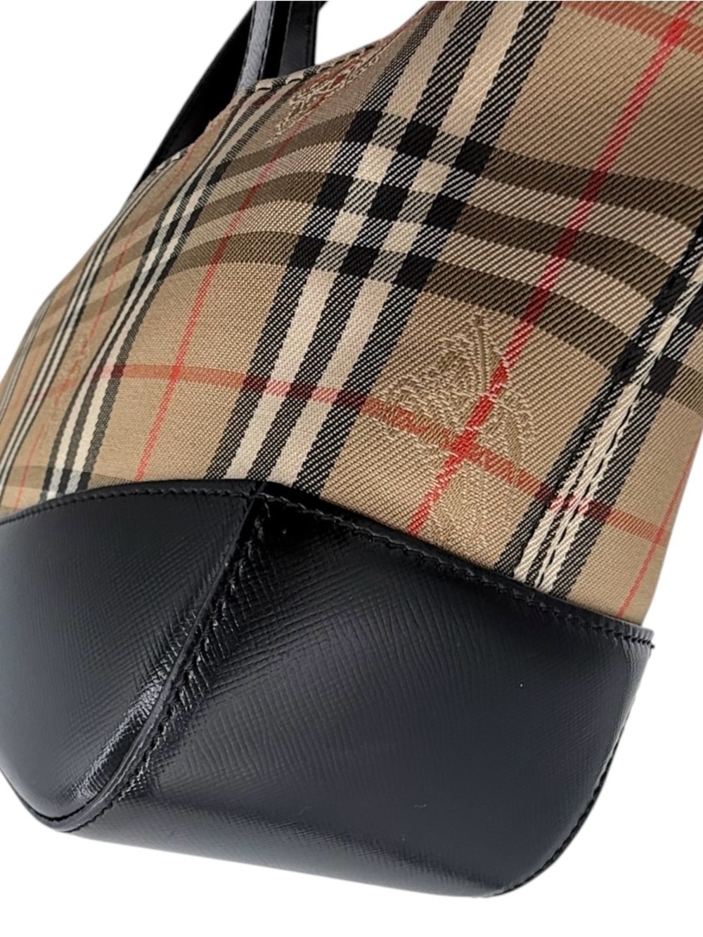 Burberry Haymarket Check canvas-Tote W/COA Giftable condition! - Picture 7 of 16